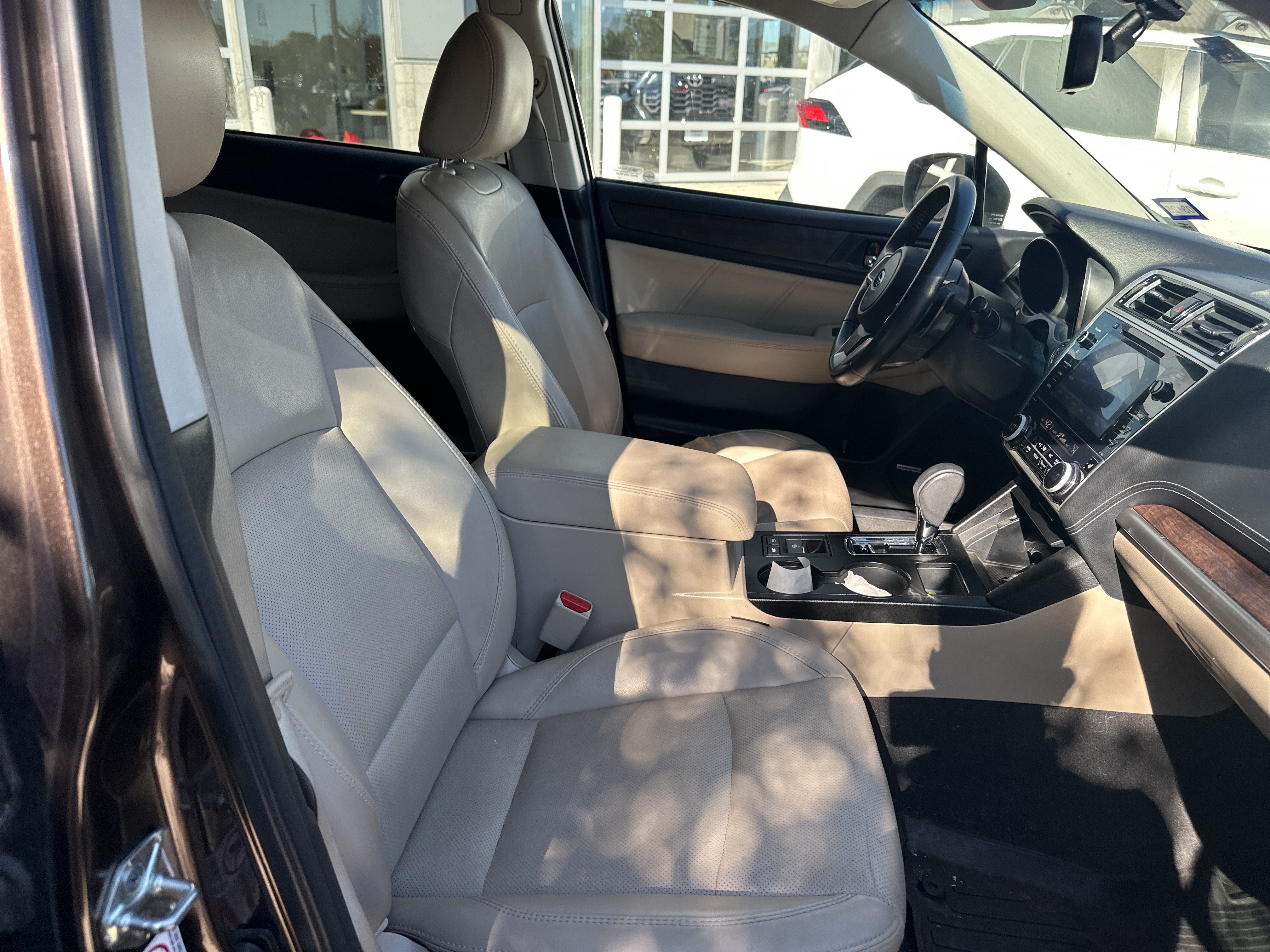 Used 2019 Subaru Outback 2.5i Limited AWD/4WD image 28