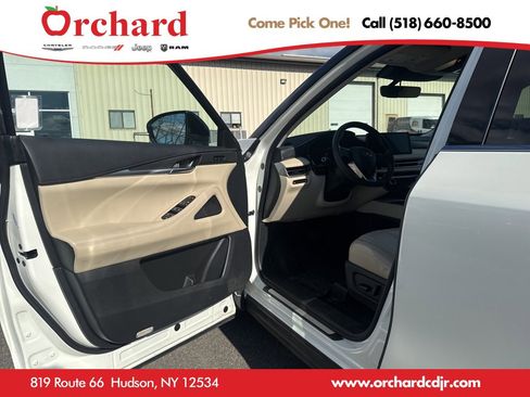 Used 2023 INFINITI QX60 Luxe w/ Cargo Package image 38