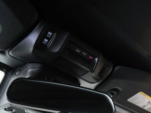 Used 2024 Jeep Wrangler Unlimited Sport image 65