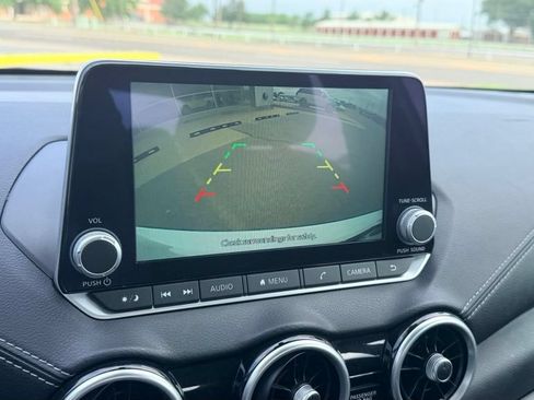 Used 2024 Nissan Sentra SV FWD image 22