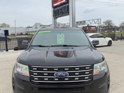 Used 2016 Ford Explorer 4WD image 2