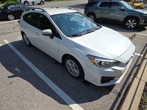 Used 2018 Subaru Impreza 2.0i Premium AWD/4WD image 3