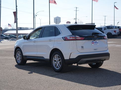 Used 2024 Ford Edge SEL w/ Convenience Package image 6