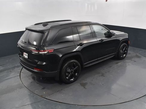 New 2025 Jeep Grand Cherokee Limited w/ Black Appearance Package AWD/4WD image 44