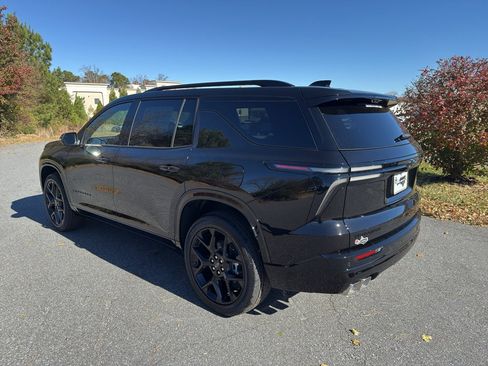 New 2026 Chevrolet Traverse RS image 4