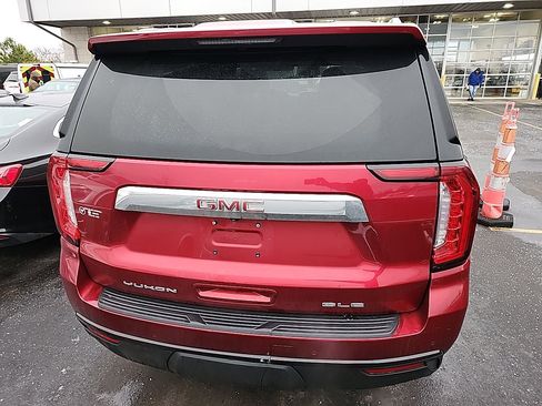 Used 2023 GMC Yukon SLE image 6
