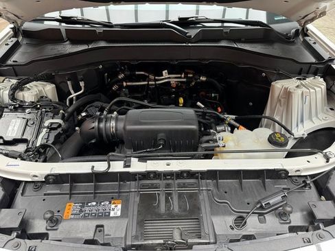 Used 2022 Ford Explorer XLT w/ Equipment Group 202A image 30