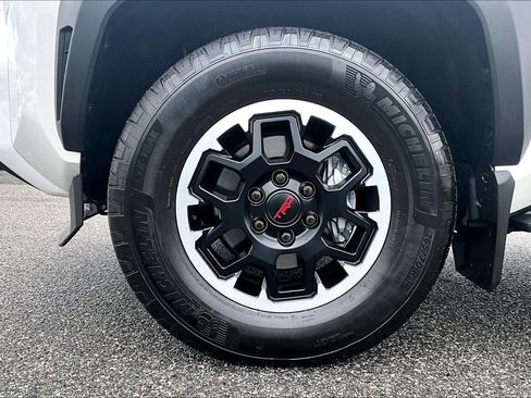 Used 2025 Toyota 4Runner TRD Off-Road image 9