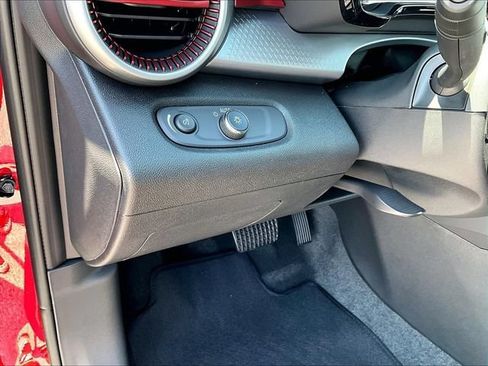 New 2026 Chevrolet Trax RS w/ Sunroof Package FWD image 29