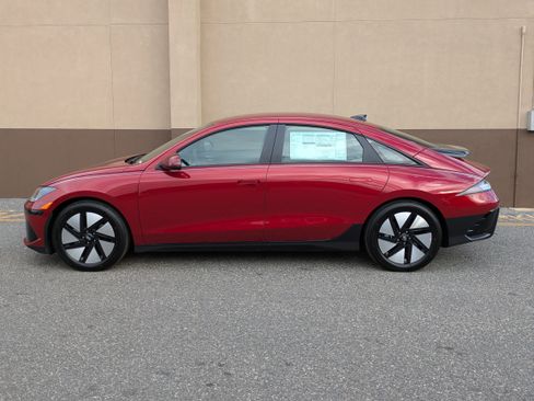 New 2025 Hyundai Ioniq 6 SE image 7