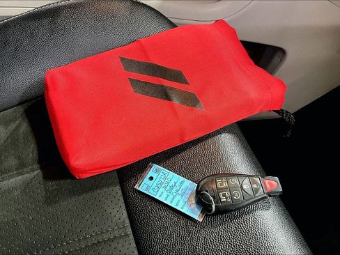 Used 2020 Dodge Grand Caravan SXT image 33