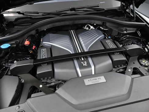 Certified 2024 Rolls-Royce Cullinan Black Badge AWD/4WD image 37