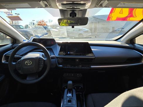 Used 2024 Toyota Prius LE image 6