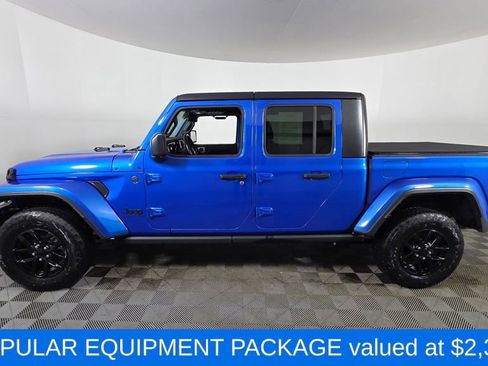 Used 2023 Jeep Gladiator Sport image 5