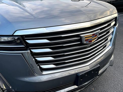 Used 2021 Cadillac Escalade ESV Premium Luxury Platinum image 29