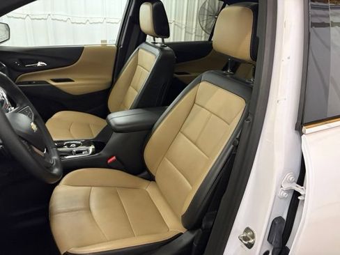 Used 2023 Chevrolet Equinox Premier FWD image 31