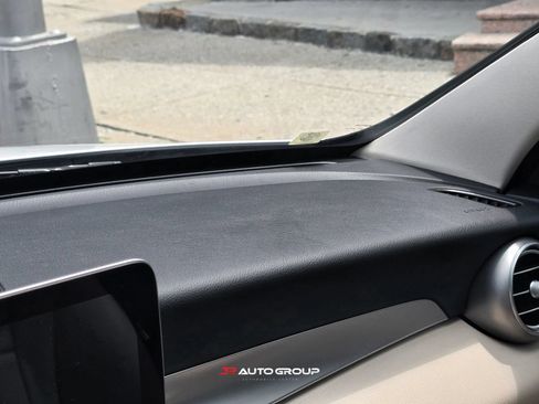 Used 2019 Mercedes-Benz C 300 4MATIC Sedan image 53