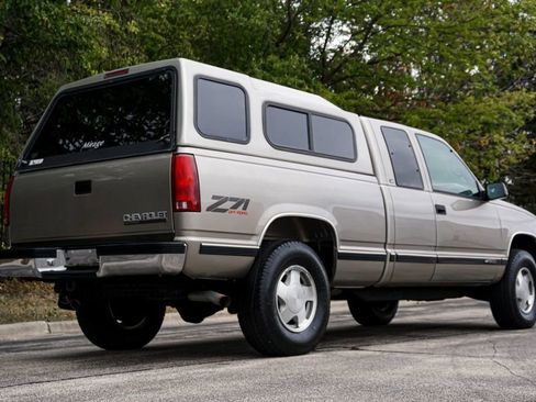 Used 1998 Chevrolet Silverado 1500 4x4 Extended Cab w/ Preferred Equipment Group 2 image 7