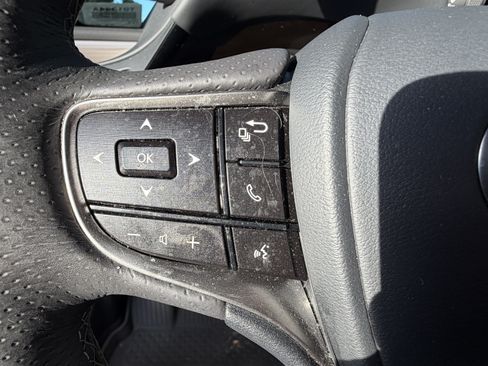 Used 2023 Lexus ES 350 F Sport w/ Accessory Package (Z2) FWD image 18