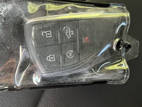 Used 2025 GMC Sierra 2500 AT4X image 35