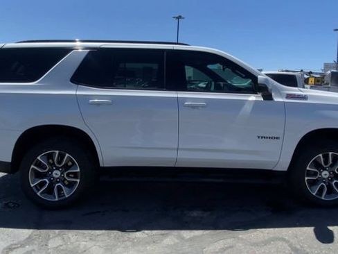 Used 2023 Chevrolet Tahoe Z71 w/ Z71 Off-Road Package AWD/4WD image 9