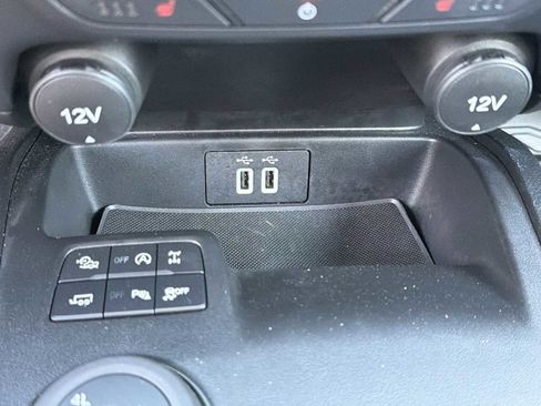 Used 2023 Ford Ranger Lariat w/ Tremor Off-Road Package AWD/4WD image 11