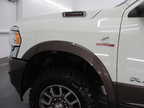 Used 2019 RAM 2500 Limited AWD/4WD image 40