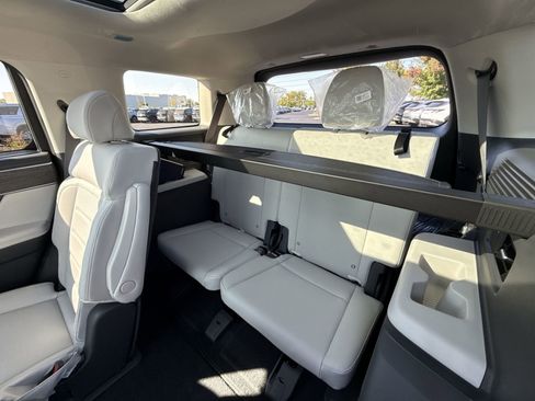 New 2026 Hyundai Santa Fe Calligraphy image 27