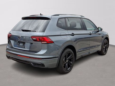 Used 2024 Volkswagen Tiguan SE R-Line FWD image 6