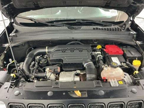 Used 2022 Jeep Renegade Altitude image 30