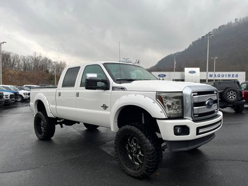 Used 2014 Ford F250 Platinum w/ FX4 Off-Road Package image 3