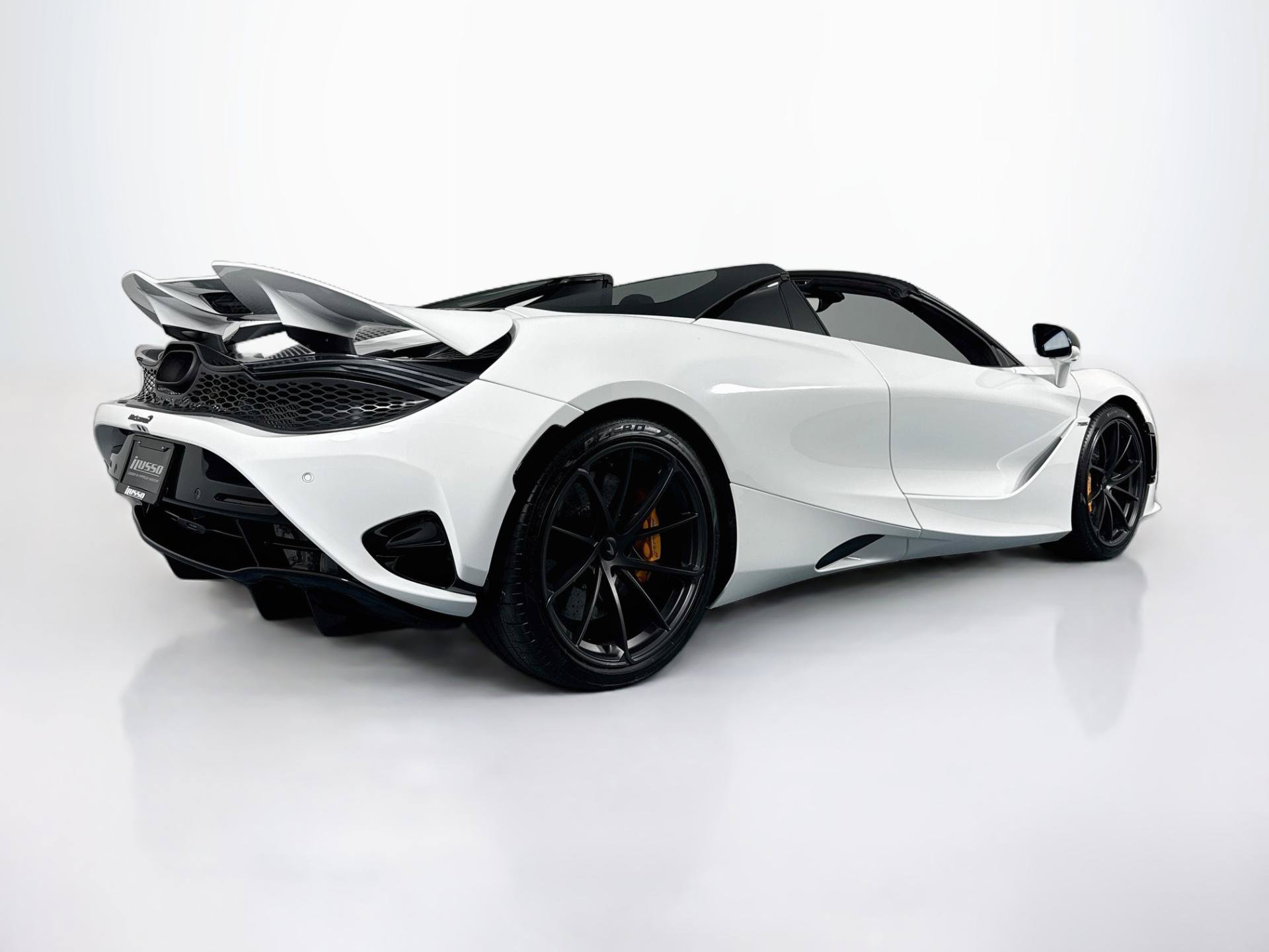 Used 2024 McLaren 750S Spider RWD image 5