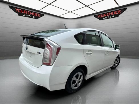 Used 2015 Toyota Prius Two image 5