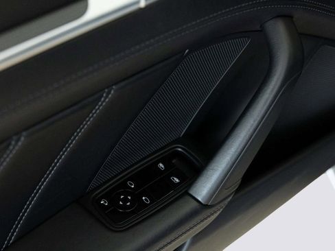 Used 2021 Porsche 911 Turbo S image 19