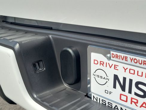 Used 2018 Chevrolet Colorado W/T w/ Custom Special Edition image 23