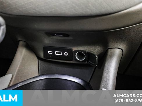 Used 2021 Chevrolet Malibu LT FWD image 37