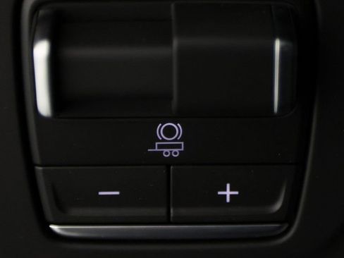 Used 2026 Cadillac Escalade ESV V image 30