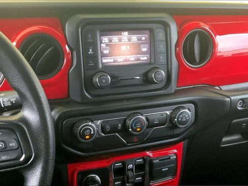 Used 2021 Jeep Wrangler Unlimited Sport AWD/4WD image 7
