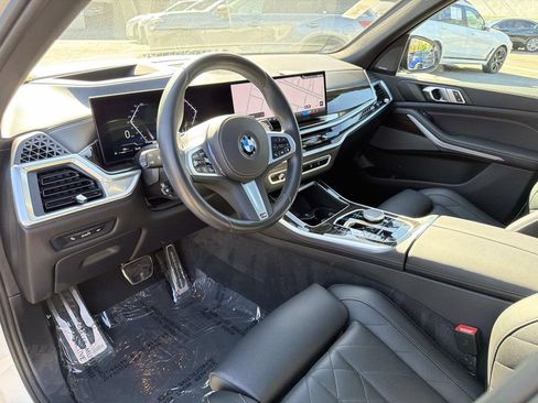 Used 2024 BMW X5 xDrive40i w/ M Sport Package AWD/4WD image 17