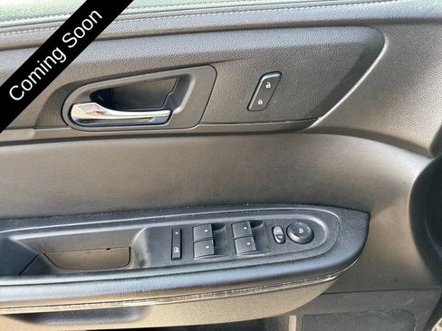 Used 2014 GMC Acadia SLT FWD image 8