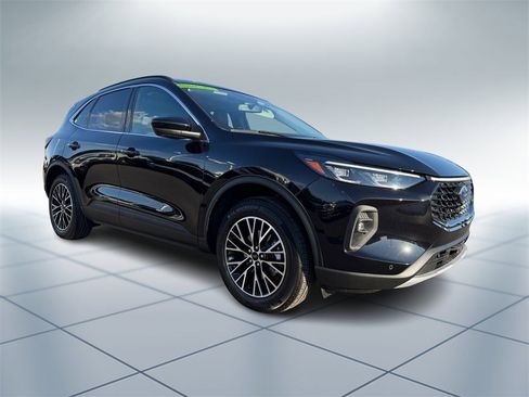 New 2025 Ford Escape Base w/ PHEV Premium Package image 2