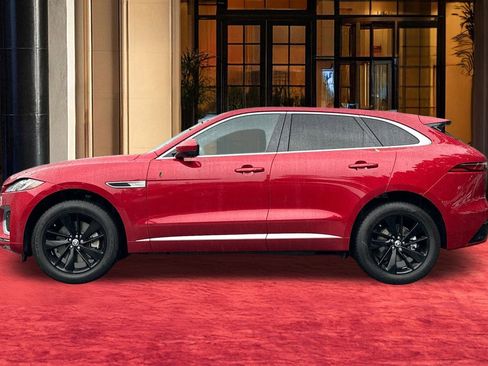 Used 2026 Jaguar F-PACE R-Dynamic S image 3