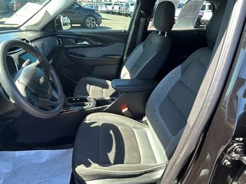 Used 2021 Chevrolet TrailBlazer LT image 17