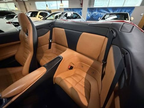 Used 2019 Ferrari Portofino RWD image 11