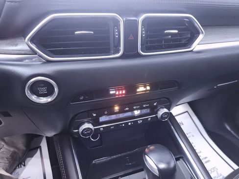 Used 2024 MAZDA CX-5 Signature image 17