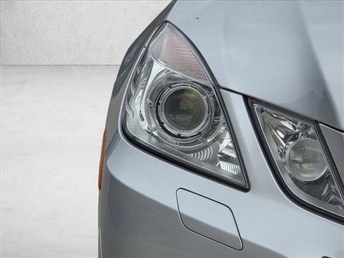 Used 2012 Mercedes-Benz E 350 4MATIC Sedan image 10