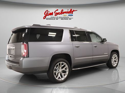 Used 2020 GMC Yukon XL Denali w/ Open Road Package AWD/4WD image 6