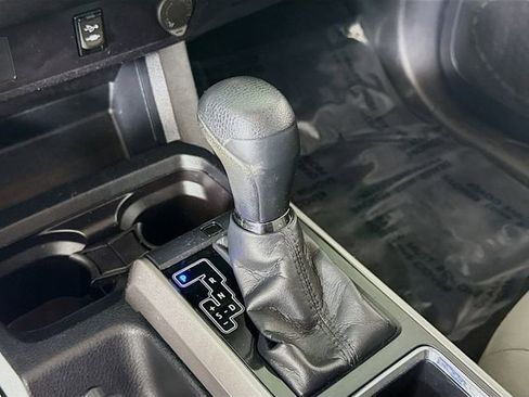 Used 2019 Toyota Tacoma SR5 image 16