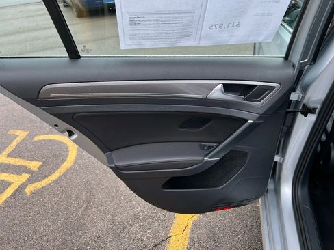 Used 2017 Volkswagen Golf Alltrack SE image 31