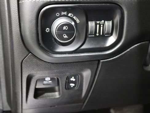 Used 2020 RAM 1500 Limited w/ Black Appearance Package image 8